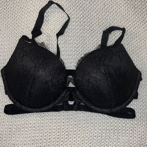 Victoria’s Secret bra 32DD